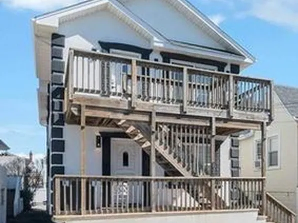 68 Brookline Ave, East Atlantic Beach, NY 11561