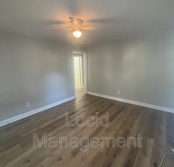 3665 Parthenia Ave — Photo 3