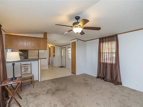 5th image of 8150 Russell Ln