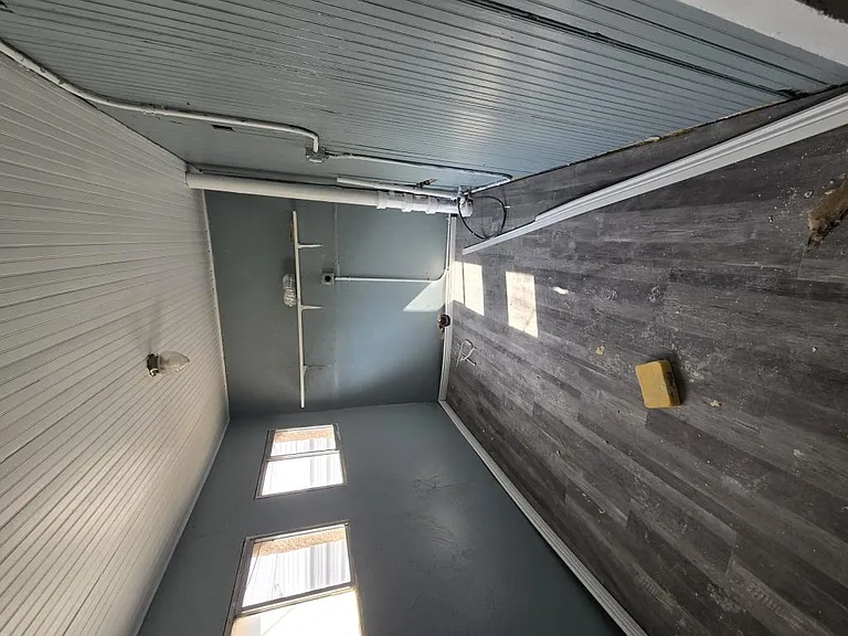 2609 N Grand Ave — Photo 12