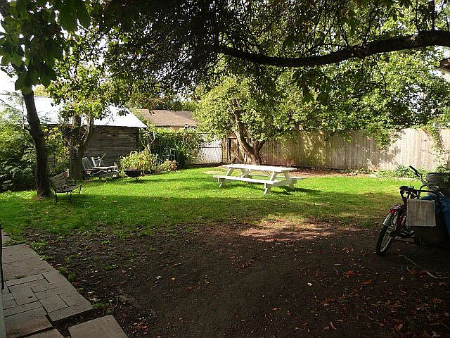 2nd image of 2113 Young St