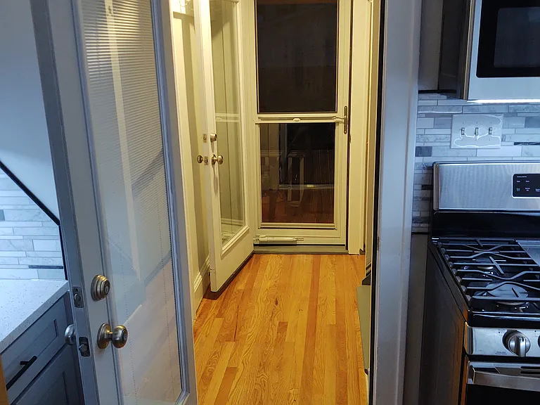 224 S Allen St — Photo 21