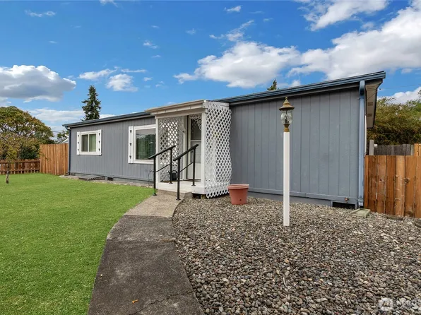 213 169th Street E, Spanaway, WA 98387