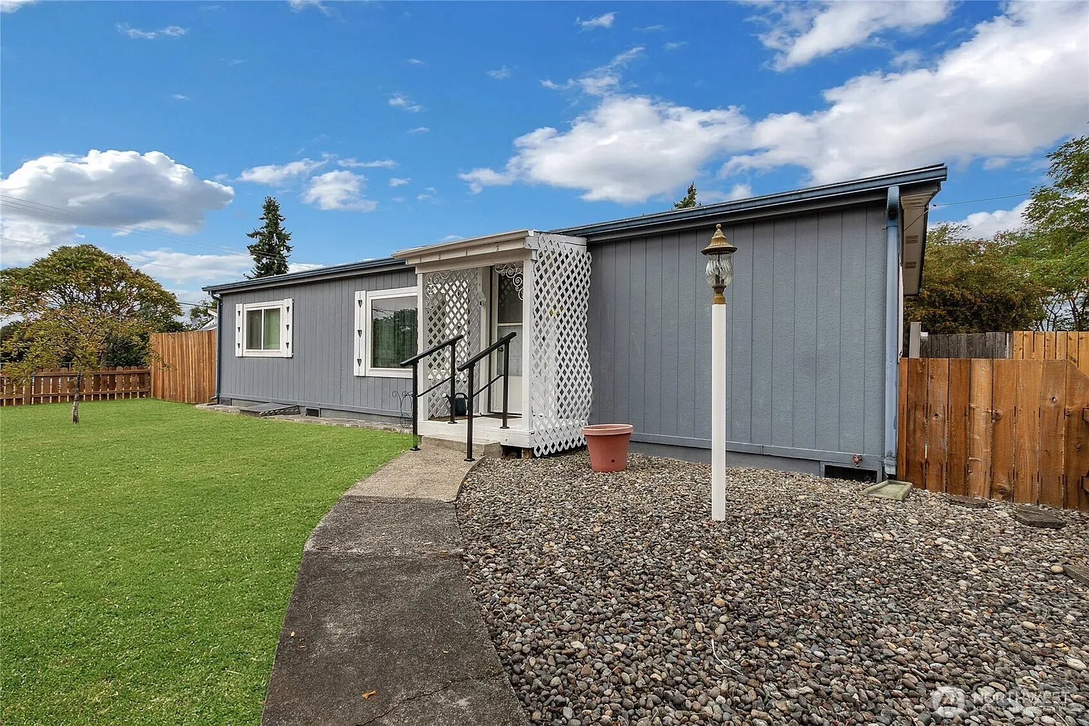 213 169th Street E photo 1