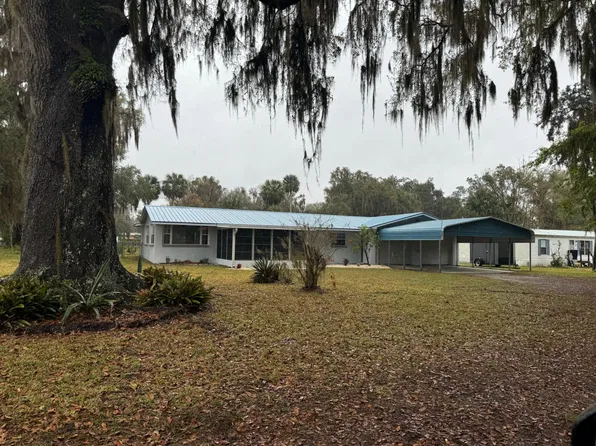 226 4th Ave #1, Welaka, FL 32193