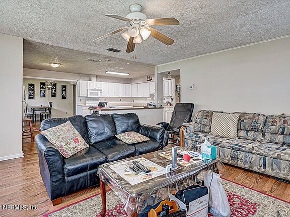 5th image of 10976 HAWAII Drive S