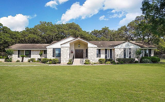 1st image of 29354 Seabiscuit Dr