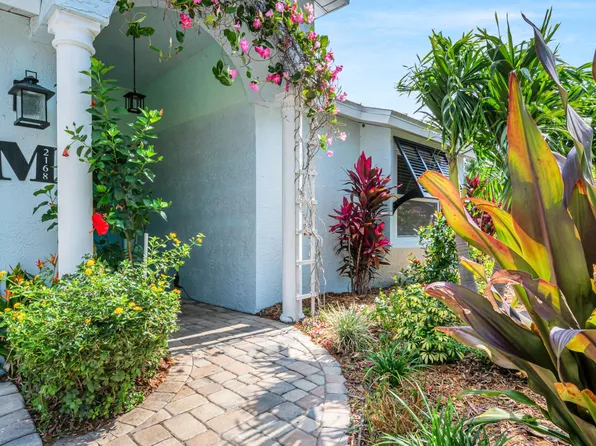 2168 Little Brook Ln, Clearwater, FL 33763