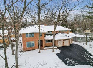 1999 York Ln, Highland Park, IL 60035