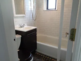 Rented by Zikos Realty Services