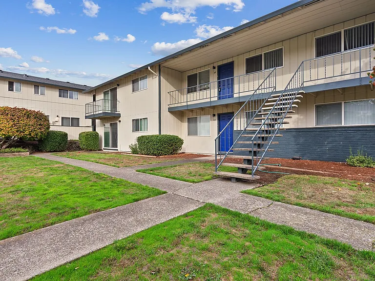 Cedar Mill Apartments — Photo 17