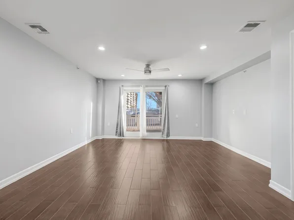 102-20 Rockaway Beach Avenue image 5 of 19