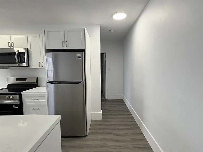 236 Gordon St — Photo 4