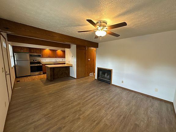 3rd image of 1726 Summit St #1726