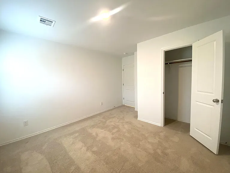 10921 SW 22nd St — Photo 12