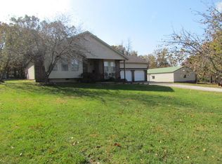 298 Vista Dr, Marshfield, MO 65706