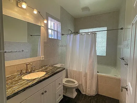 232 SW 7th Ave — Photo 15