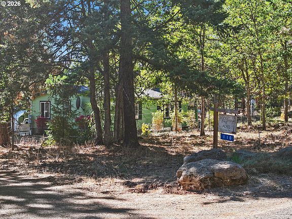 4th image of 110 Goldenpine