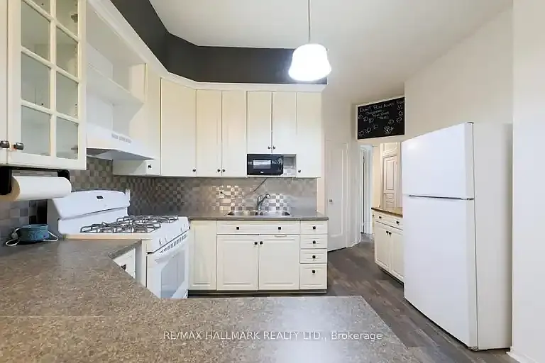 405 Kingston Rd #1A — Photo 7