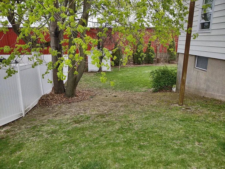 430 Knowlton St #2 — Photo 10