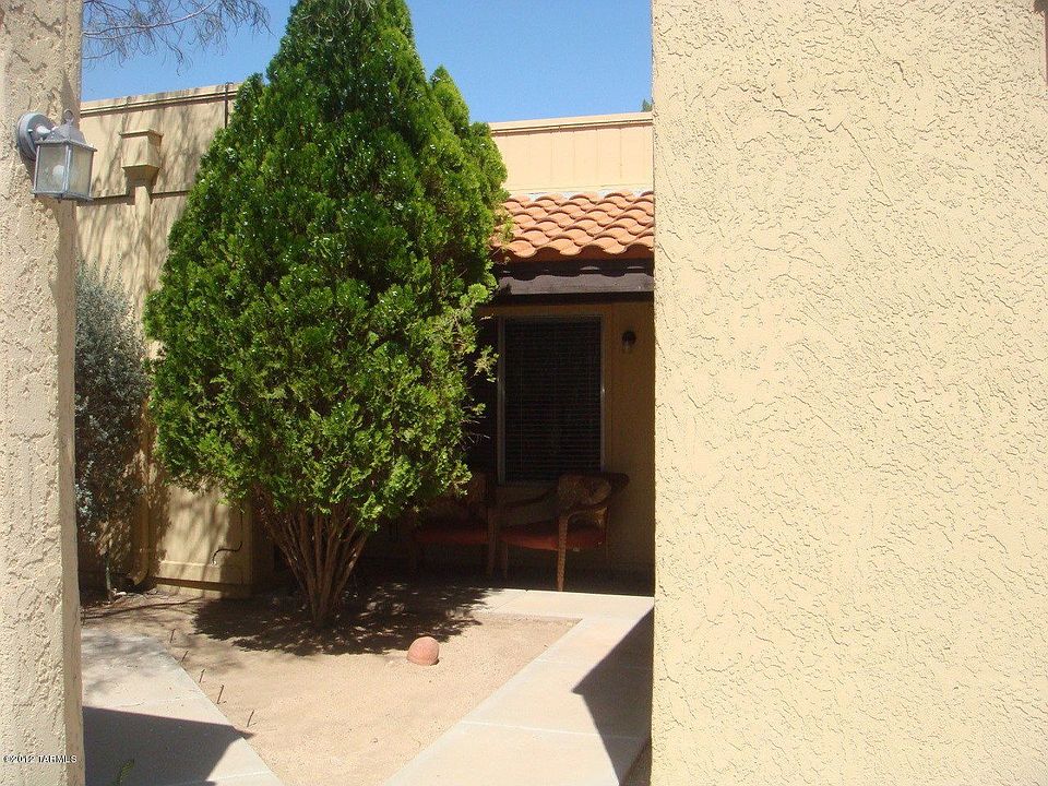 1st image of 4272 W Pyracantha Dr