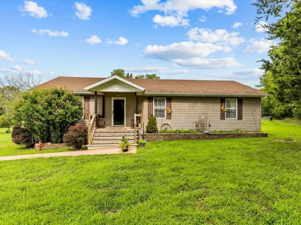 148 Walnut Acres Drive, Marshfield, MO 65706