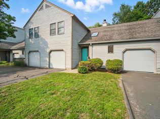 41 Elm Mdws #41, Enfield, CT 06082