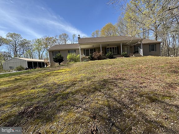 4th image of 174 Pine Tree Rd