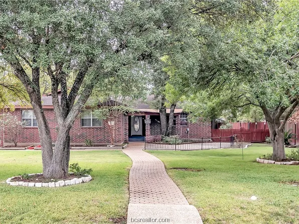 1803 Marshall Ave, Bryan, TX 77803