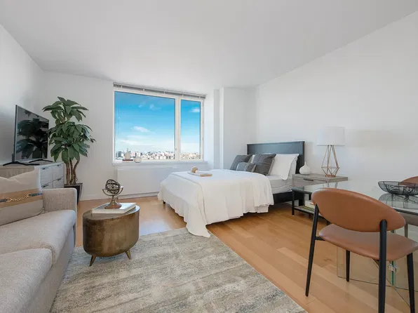 6155 Junction Blvd, Rego Park, NY