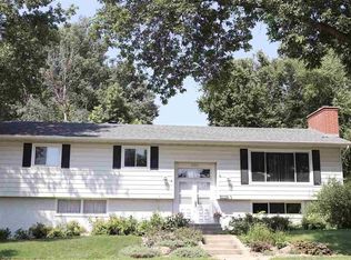 308 E 33rd St, Sioux Falls, SD 57105