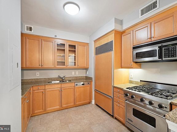 5th image of 1155 23rd St NW APT 5M