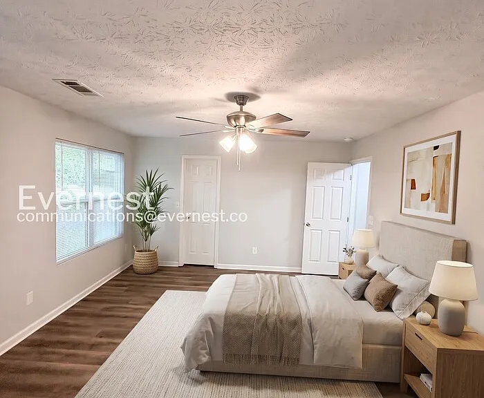 908 Castle Ct — Photo 15