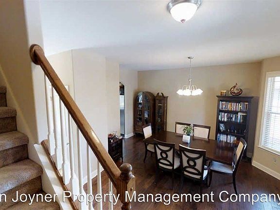 4th image of 35 Summerdale Dr