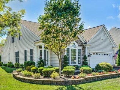 8 Nottingham La, Manchester, NJ, 08759