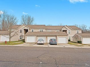 8105 Autumn Woods Trl, Ypsilanti, MI 48198