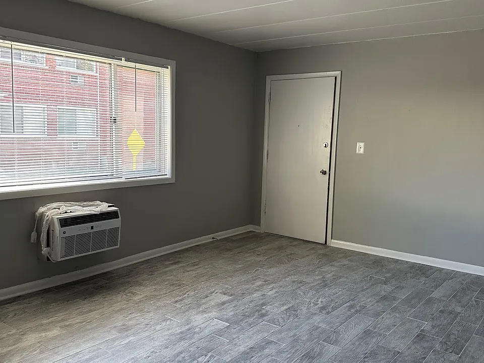 1422B Carol St #1422-B