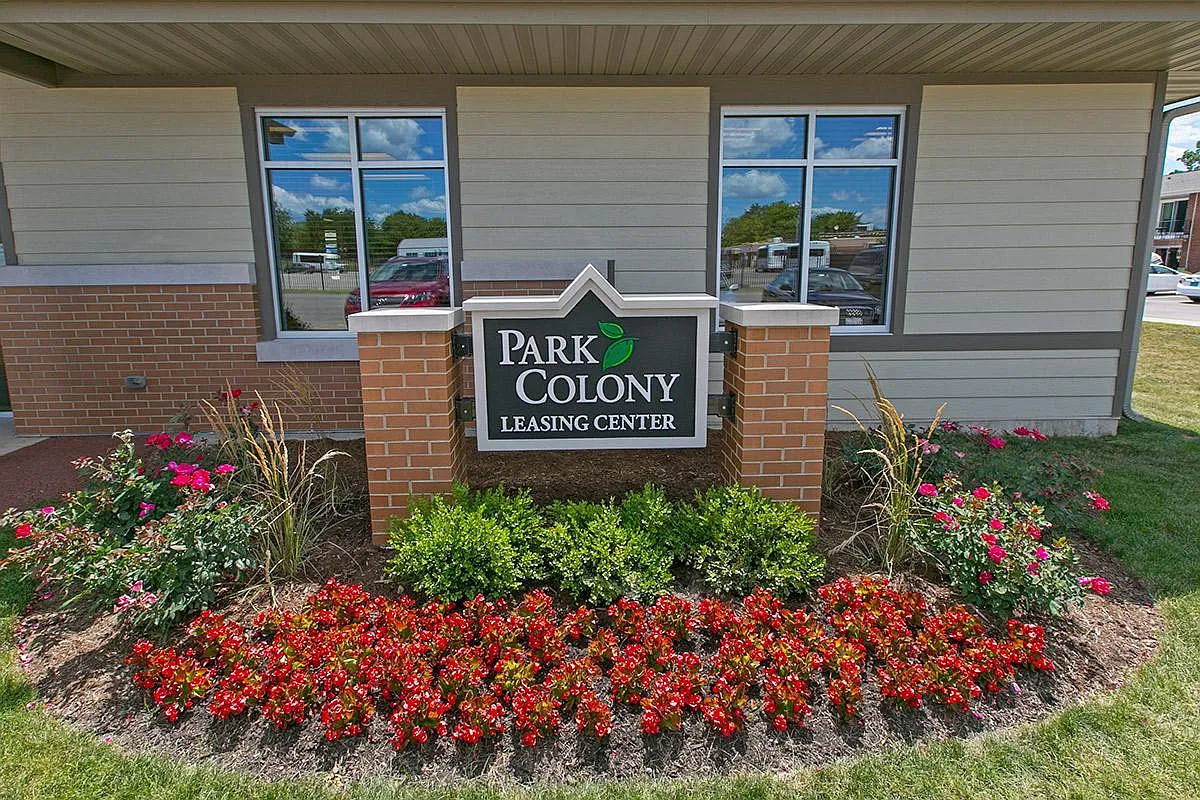 Park Colony — Photo 2