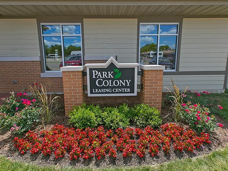 Park Colony — Photo 2