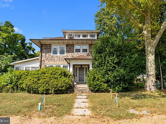 2nd image of 3201 Dekalb Blvd