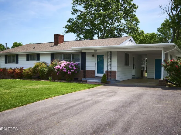 608 Centeroak Dr, Knoxville, TN 37920