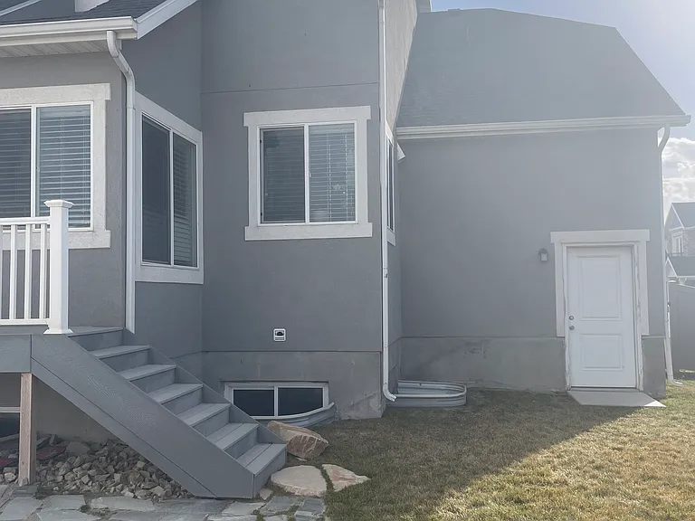 598 W Regent Garden Ln — Photo 3
