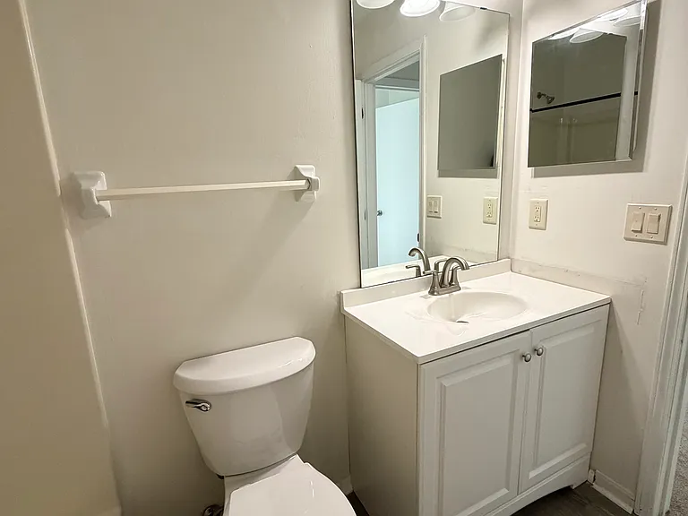 9862 Mandel Dr #9862 — Photo 4