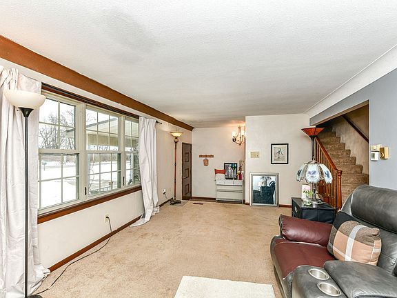 5th image of 1500 W McKenzie Rd