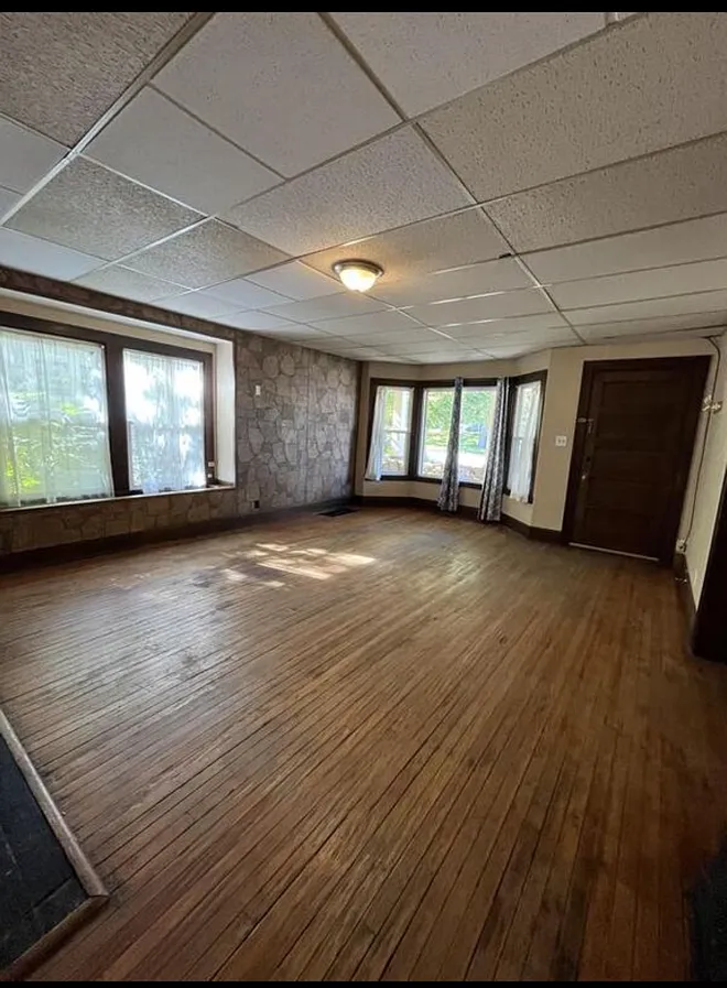 2 bed, 990 sqft, $1,250 — Photo 3
