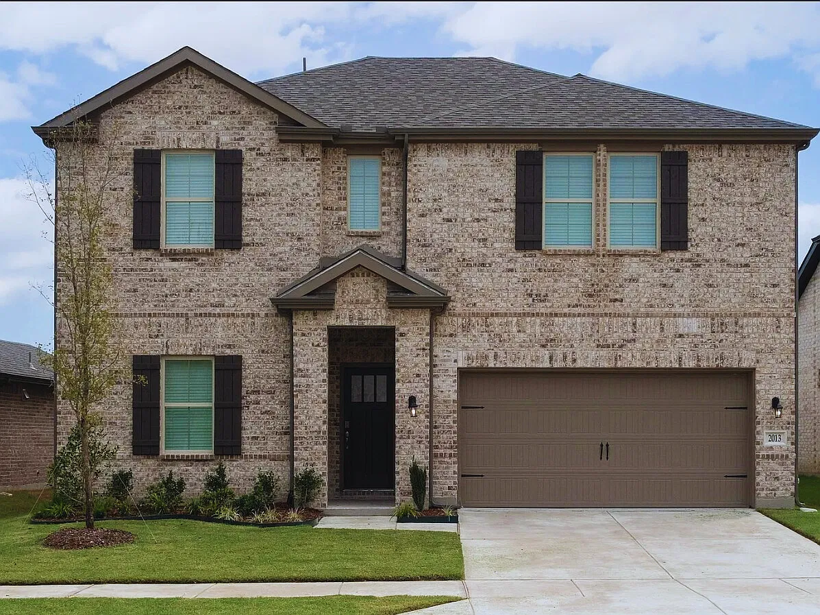 5 bed, 2880 sqft, $2,195 — Photo 1