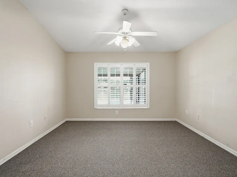 29417 Crossland Dr — Photo 10