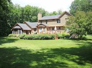 7 Willow Spring Dr, Rexford, NY 12148