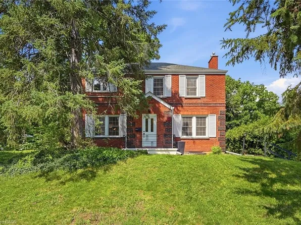 214 W River Rd, Cambridge, ON N1S 3A1