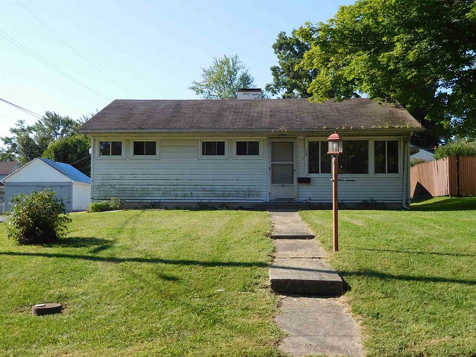 1st image of 119 W Leonard St